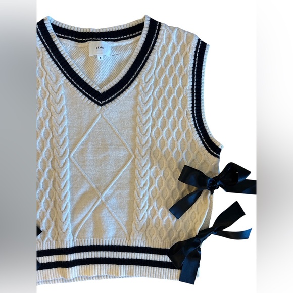 SW1 Knitted Braided Sweater Vest with Bow Detail Top Size S/M - Picture 2 of 3